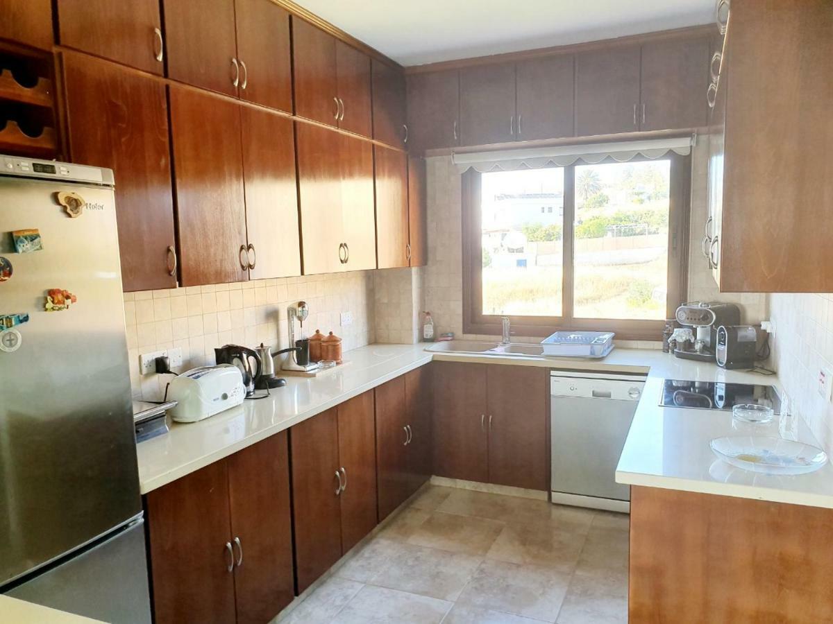 Joanna Sunset Apts Pomos Luaran gambar