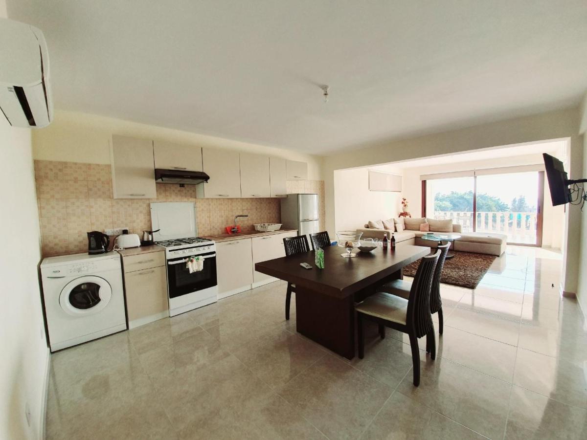 Joanna Sunset Apts Pomos Luaran gambar